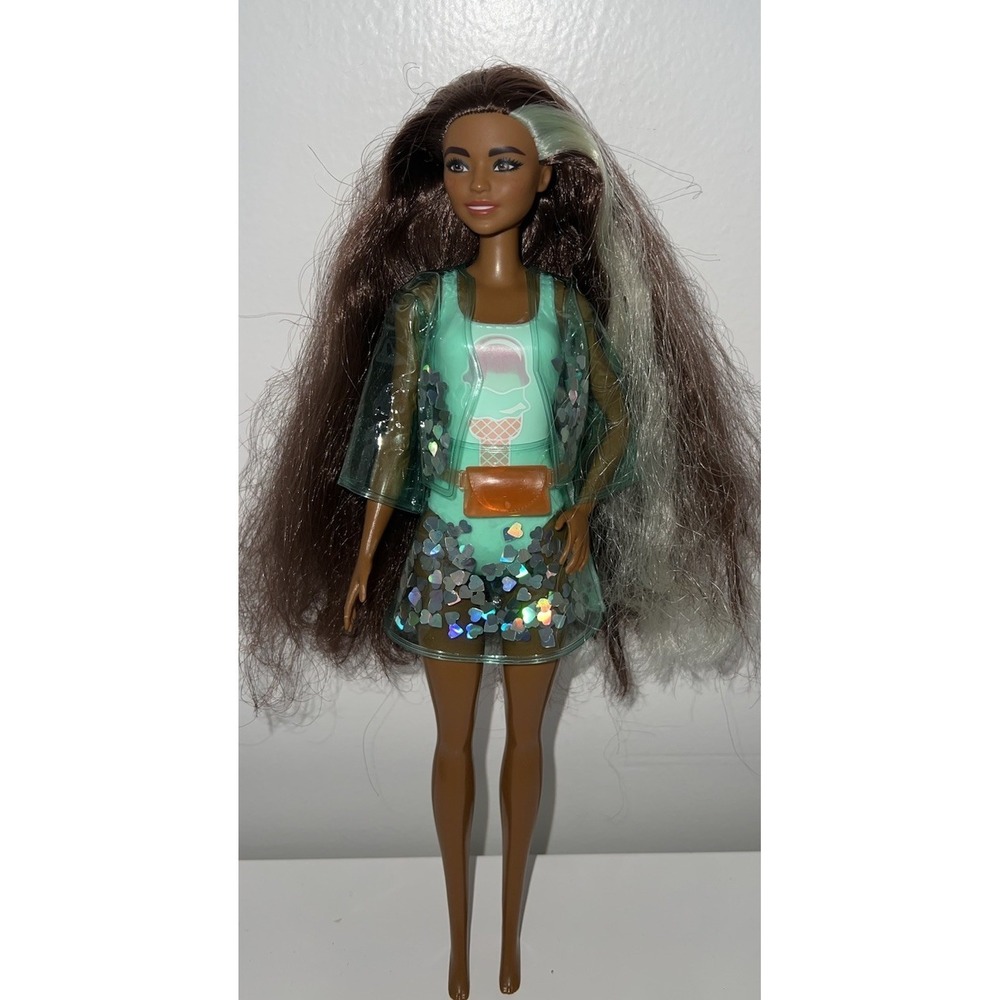 (..1)BARBIE COLOR REVEAL SUNSHINE & SPRINKLES DOLL 2022 HCD23 Teal Jacket Skirt